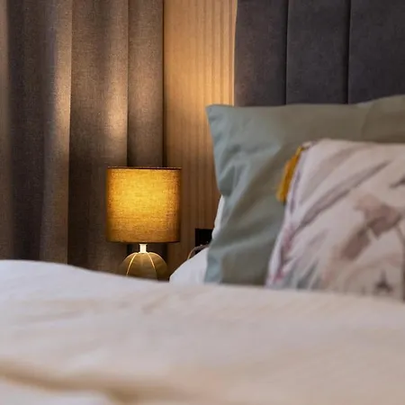 Modern Living, Design & Parking Apartman Pozsony