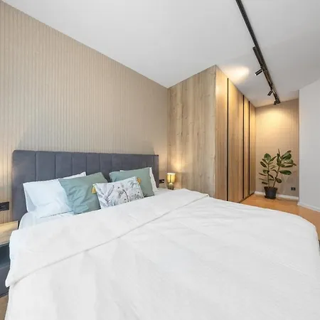 Modern Living, Design & Parking Pozsony